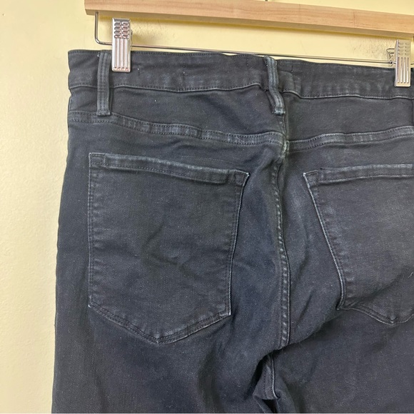 FRAME Le One Skinny High-Waisted Jeans in Larsen Black Wash SZ 2 (SIZES 29-34) - Picture 10 of 13